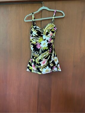 Shore Shapes one piece bathing suit